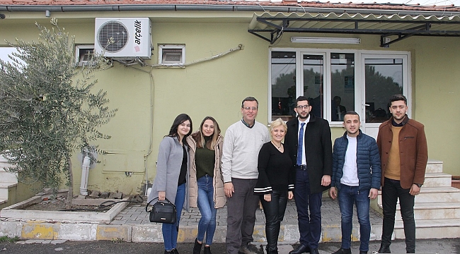 AK Parti Akhisar Gençlik Kolları Basın Gününü Kutladı