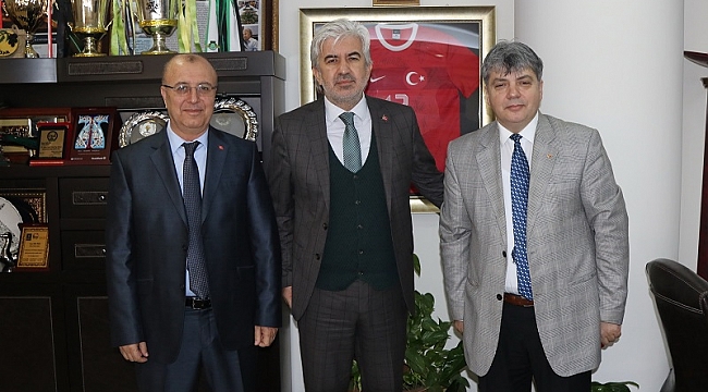 Yeni Tapu Müdüründen Belediye Başkanı Salih Hızlı'ya ziyaret