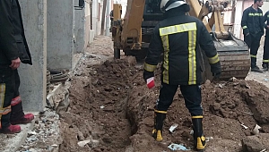 AKHİSAR'DA MAHALLE ARASI DOĞALGAZ PATLAMASI