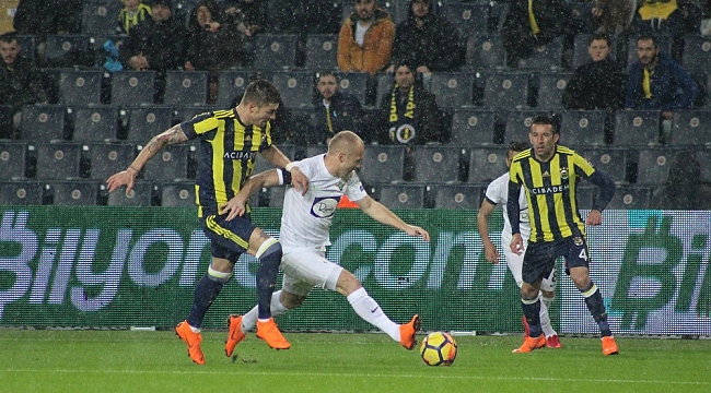 Akhisar Fenerbahçe yi Sahasında yendi