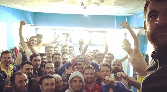 Kayalıoğluspor Şampiyon