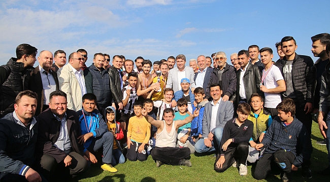 Ülküspor Şampiyon