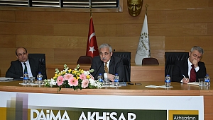 VALİ GÜVENÇER AKHİSAR'DA MUHTARLARLA BİR ARAYA GELDİ