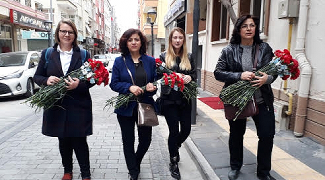 YAŞASIN 8 MART. YAŞASIN KADIN DAYANIŞMASI.