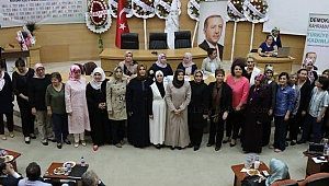 Akhisar AK Parti'de Kadın Kolları 5. Olağan Kongresi yapıldı
