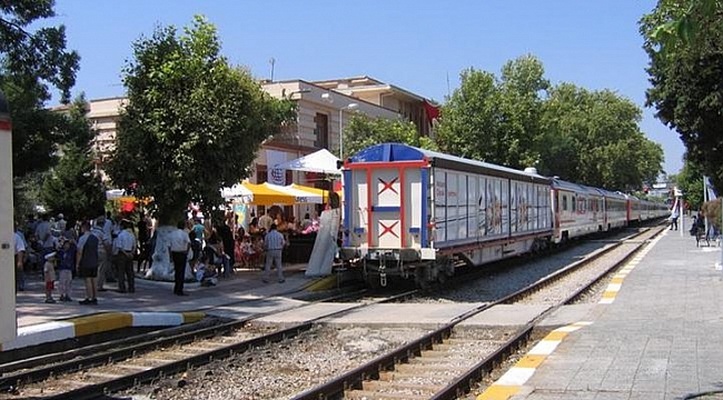 Akhisar Tren İstasyonu Artık Şehir Dışında!