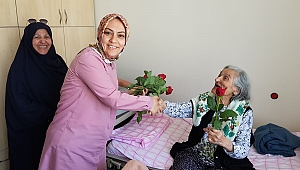 Ak Parti Kadın Kolları Anneler Günü Kutladı