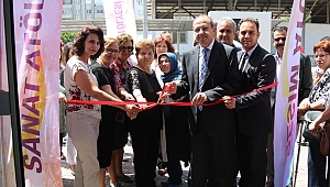 Akhisar 559. Çağlak Festivali resim sergisi eski tren garında açıldı