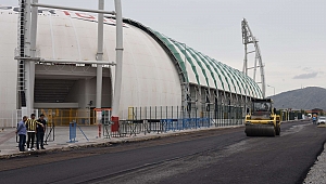 Büyükşehir'den Akhisar Stadyumu Etrafına Asfalt