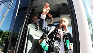 Muharrem İnce Manisa Mitingi öncesi Akhisar a Geldi.