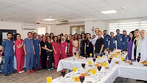 Özel Akhisar Hastanesi'nde Hemşireler Günü ve Eczacılık Günü Kutlandı