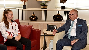 Başkan Ergün Şampiyonu Konuk Etti