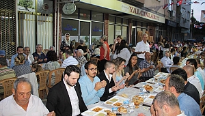 İyi Parti Akhisar ilçe Başkanlığı İftar yemeği verdi
