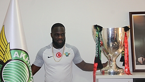 Akhisar Elvis Manu yu Transfer Etti