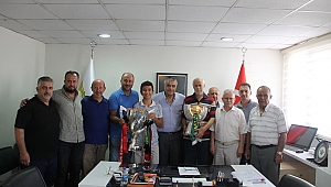Ak Parti den Akhisarspor a Ziyaret