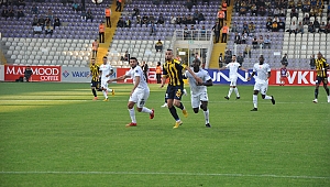Akhisar Deplasmanda Kayıp
