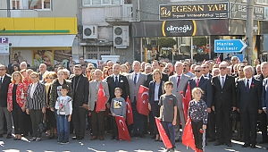 AKHİSAR'DA CUMHURİYET BAYRAMI KUTLAMALARI TÖRENLE BAŞLADI