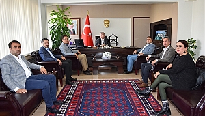 Akhisar Genç İş Adamları Derneği Kaymakamı ziyaret etti.