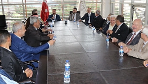 Akhisarlı muhtarlar, Belediyeyi ziyaret etti