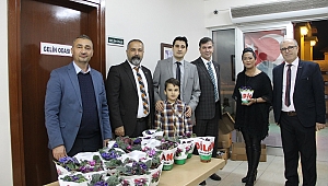 EĞİTİM İŞ ÖĞRETMENLER GÜNÜNÜ KUTLADI