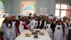 HALK EĞİTİMİ MERKEZİ MÜDÜRLÜĞÜ TARAFINDAN AŞÇILIK VE PASTACI ÇIRAĞI KURSU AÇILACAKTIR.