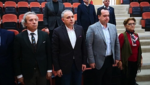 AKHİSAR ÜNİVERSİTEYİ HAKEDİYOR