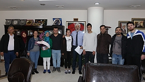 Akhisarlı İşitme ve Konuşma Engellilerinden Belediye Başkanı Salih Hızlı’ya teşekkür