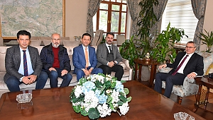 VALİ DENİZ, AKHİSAR OSB YÖNETİM KURULU ÜYELERİNİ KABUL ETTİ