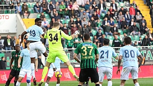 Akhisar Evinde Mağlup 0-3