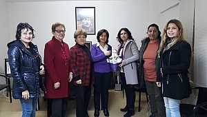 AKHİSAR IN KADIN SESLERİ.. MÜRVET TOPAÇOĞLU VE YELİZ DEDEOĞLU...ZİYARET ETTİ