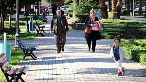 Akhisar Ovamız baharı yaşamaya başladı.