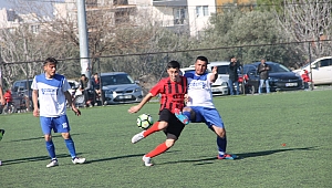 AKHİSAR SANAYİSPOR SAZOBASPOR U 3-1 İLE GEÇTİ