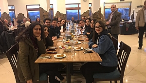 Cem Evi Yönetimden Gençlere Yemek jesti