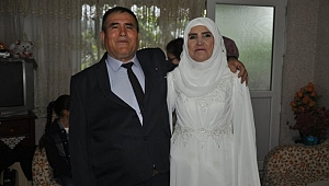 50 Yıl Sonra Yeniden Gelinlik ve Damatlık Giydiler