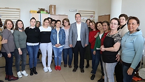 Besim Dutlulu, ilk ziyaretini Sanat Atölyelerine yaptı
