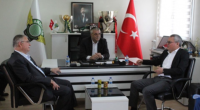 Vali Ahmet Deniz Akhisarspor un 49.Kuruluş yılını kutladı
