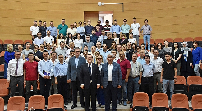 Akhisar Belediyesi 12 yıl sonra memurlarla toplu sözleşme imzaladı
