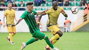 AKHİSAR YİNE KAYBETTİ 0-2