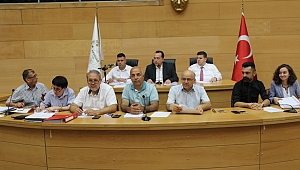 Akhisar Belediye Meclisi, bayramdan sonraya ertelendi