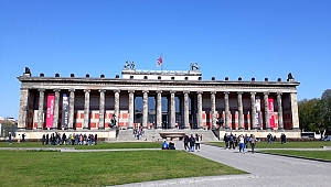 Daima Genç: Berlin