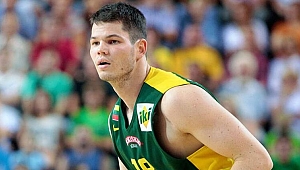 Akhisar Belediye Basket, Cizauskas ile sözleşme yeniledi