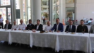 Kurban Bayramı’nda Akhisar protokolü bayramlaştı