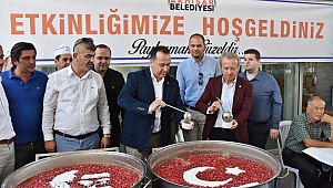 Akhisar Belediyesinden aşure ikramı