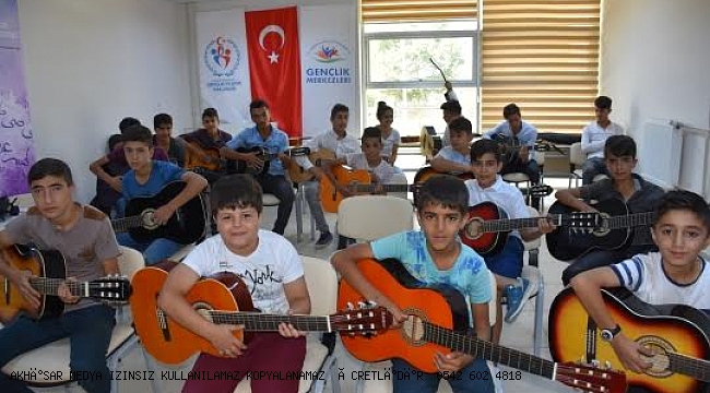HALK EĞİTİMİ MERKEZİ KURSLARINA BAŞVURULAR BAŞLIYOR