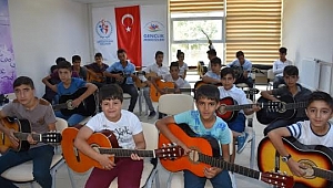 HALK EĞİTİMİ MERKEZİ KURSLARINA BAŞVURULAR BAŞLIYOR