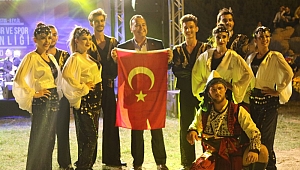 Kültür ve Spor Şenliğinde Balıkesirler gecesi çok renkli geçti