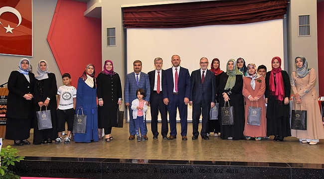 Kuran’ı Kerim’i Güzel Okuma Kadınlar Yarışması Türkiye Finali Manisa’da Yapıldı