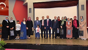 Kuran’ı Kerim’i Güzel Okuma Kadınlar Yarışması Türkiye Finali Manisa’da Yapıldı
