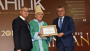 Yılın Ahisi Faik Ünaler