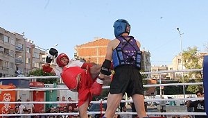 Akhisar'da ilk kez Muay thai Şampiyonası yapıldı